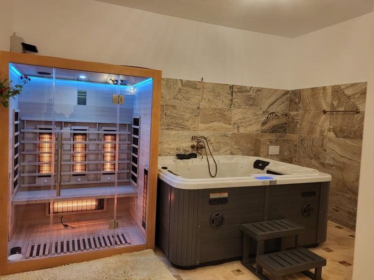 Reședință de colecție pe malul lacului/ Arhitectură neoromânească 2051 mp, teren - 11