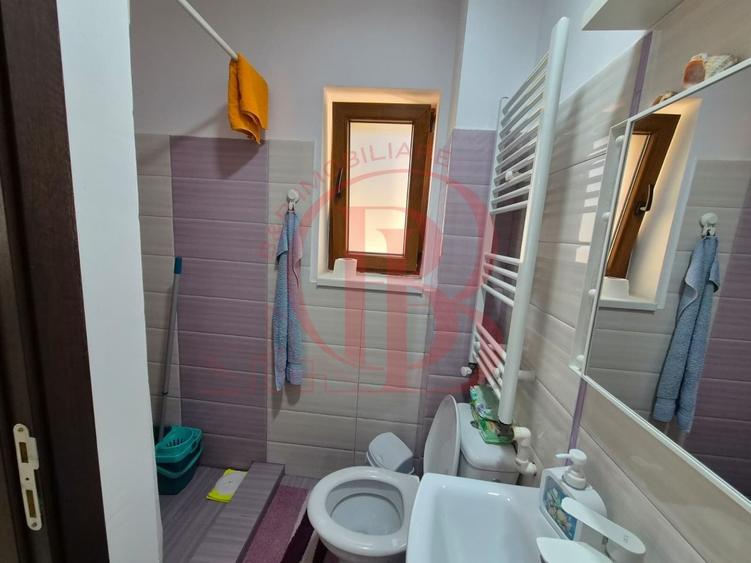Duplex cu 4 camere cu Canalizare în Theodor Pallady
