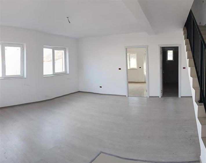 Visani vila P+1 duplex LIBERA la CHEIE s. utila = 105mp teren 200mp doua  locuri - 1