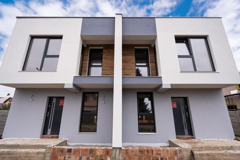 Casa Stil Modern 4 Camere 3 Bai si 250 Mp Teren in Mogosoaia - 2