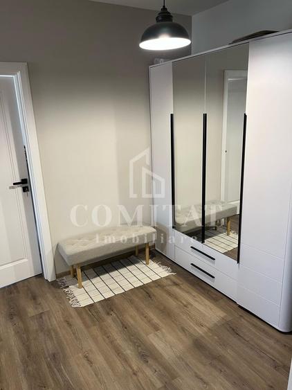 Apartament cu 3 camere decomandat, mobilat în Iris