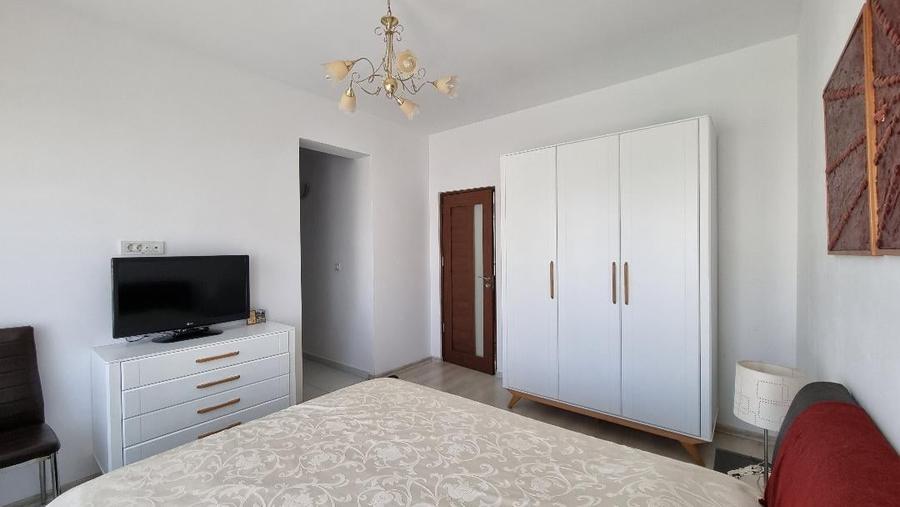 Apartament 3 camere etaj 1 in vila zona Odobescu cu parcare - 12