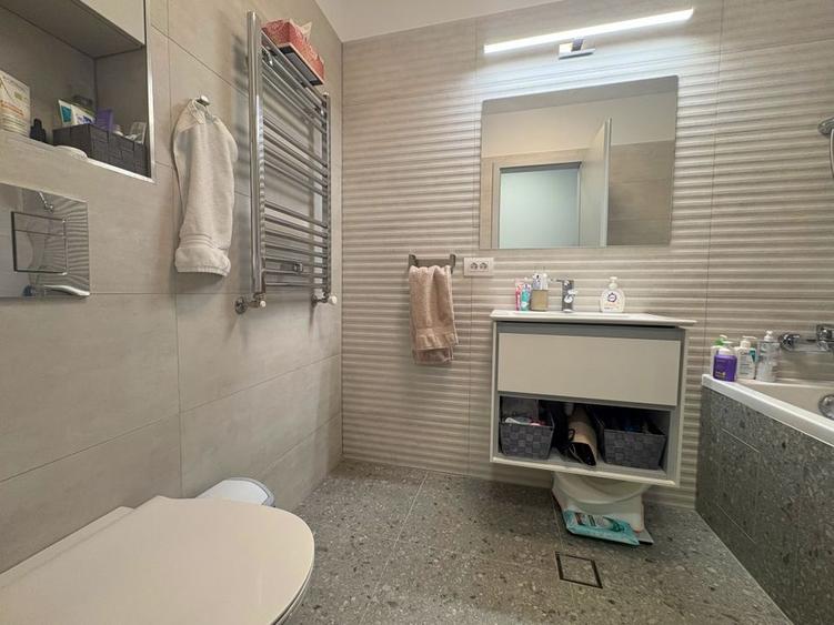 3 camere, mobilat, vedere panoramica, in zona Centrala - 13