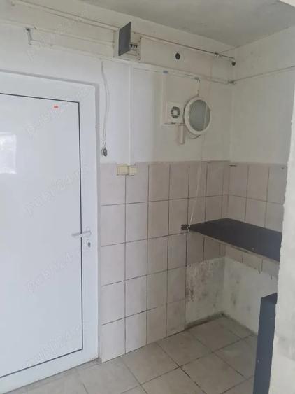 vand garsoniera strada berzei - 2