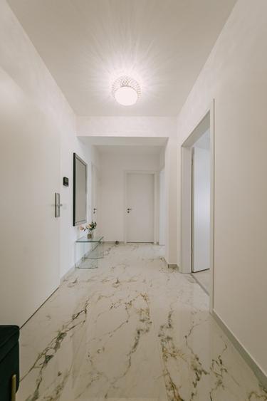 De vânzare un apartament  cu 3 camere în Brasov , zona Tractorul - 13