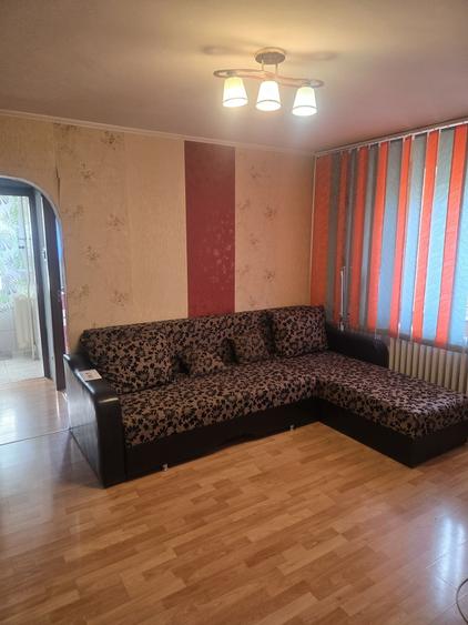 Inchiriez apartament 2 camere - 1