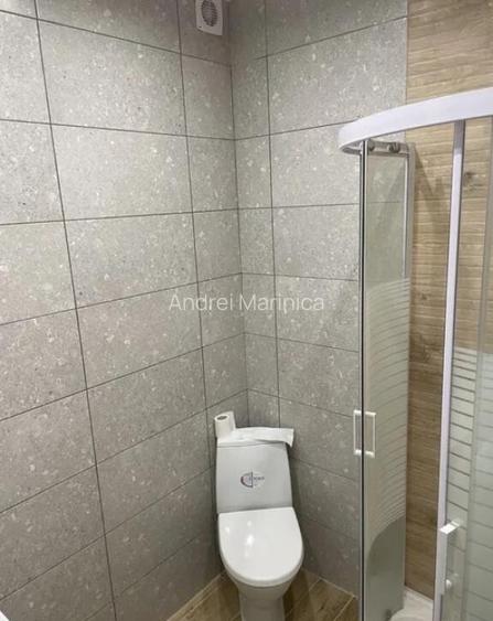 Garsoniera de vanzare zona Pandurii