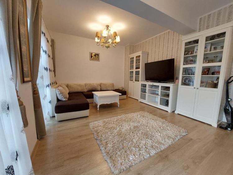 3 CAMERE  |  COMPOZITORI  | CONSTANTA - 3