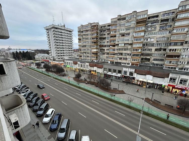 Aprtament 3 camere ultracentral, zona ZERO, Bacau, renovat, proprietar - 2