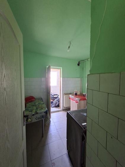 Apartament 3 camere -  decomandat - Zona Lipovei - 3