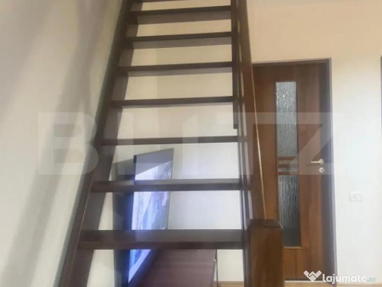 Mansarda de vanzare zona Bradet - 1