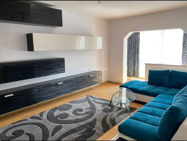 Apartament cu trei camere de inchiriat zona Carpatilor Apartament cu trei camere de inchiriat zona Carpatilor