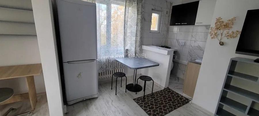 Apartament 2 camere, etaj 3/4, zona Tatarasi