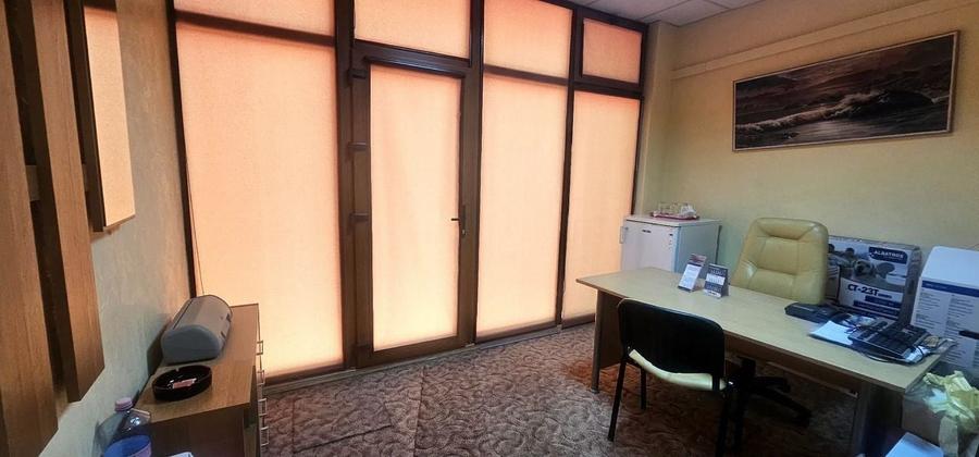 Spatiu comercial de inchiriat - 2 camere, 33 mp,  zona Port - 4