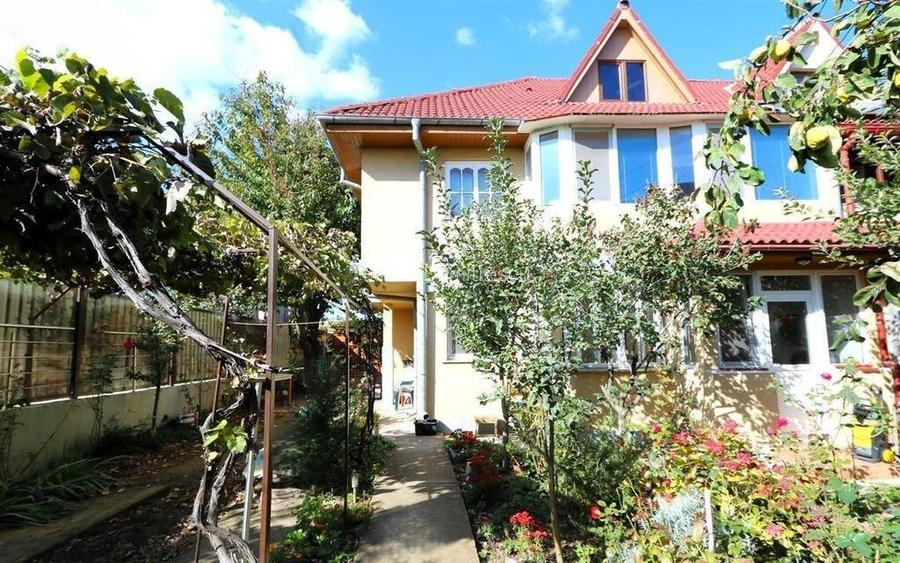 Ovidiu Sud, vila tip duplex P+1E, 140 mp utili, deschider... Ovidiu Sud, vila tip duplex P+1E, 140 mp utili, deschider...