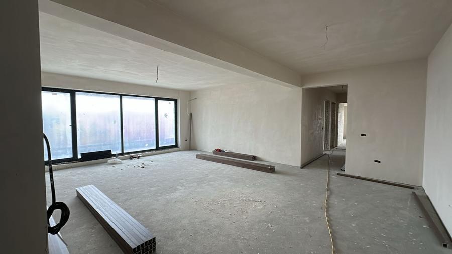 APARTAMENT DE VANZARE CU 4 CAMERE- PIPERA , ZONA IANCU NICOLAE - 3