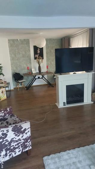 Apartament de vanzare - 4