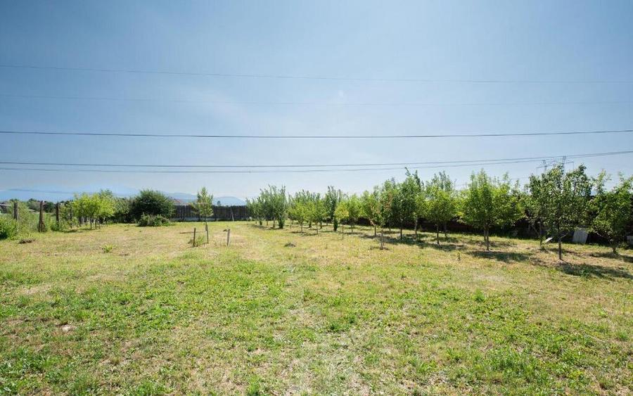 Casa deosebita in zona centrala Sanpetru teren generos! - 11