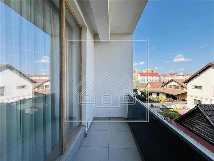 Apartament de vanzare in Sibiu - 2 camere, 2 balcoane - D. Stanca - 1