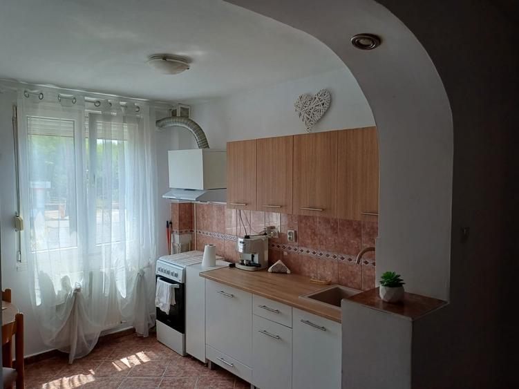 Drumul Taberei, inchiriere 3 camere, Bl stradal - 17