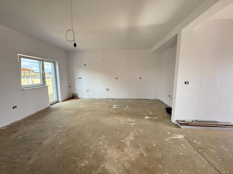 Duplex pe parter cu 3 camere 112.000 - 7