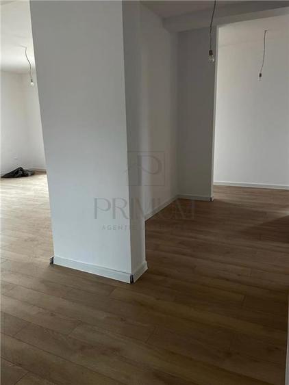 Sacalaz- toate utilitatile- strada asfaltata- dormitor cu baie si dressing - 2