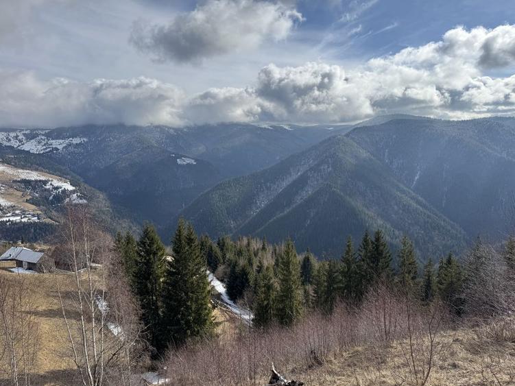 Vand teren Sat Maguri priveliste deosebita ! - 3