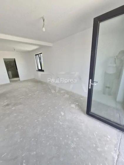 Doua duplex-uri de la 1,3 kilometri de sta?ia de metrou Nicolae Teclu