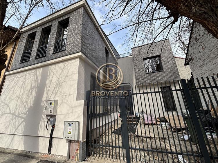 Casă modernă 5 camere Domenii – Singur în curte - 1