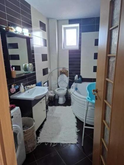 Apartament de vanzare 2 camere - 4