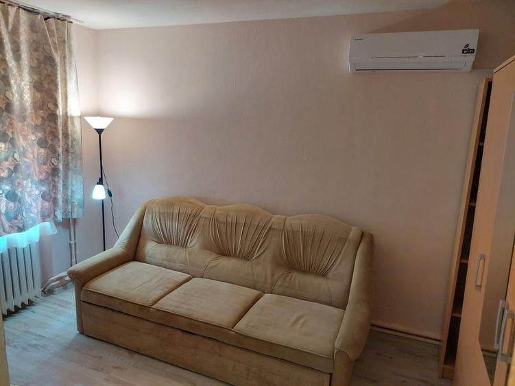Garsonieră decomandată în Grădiște