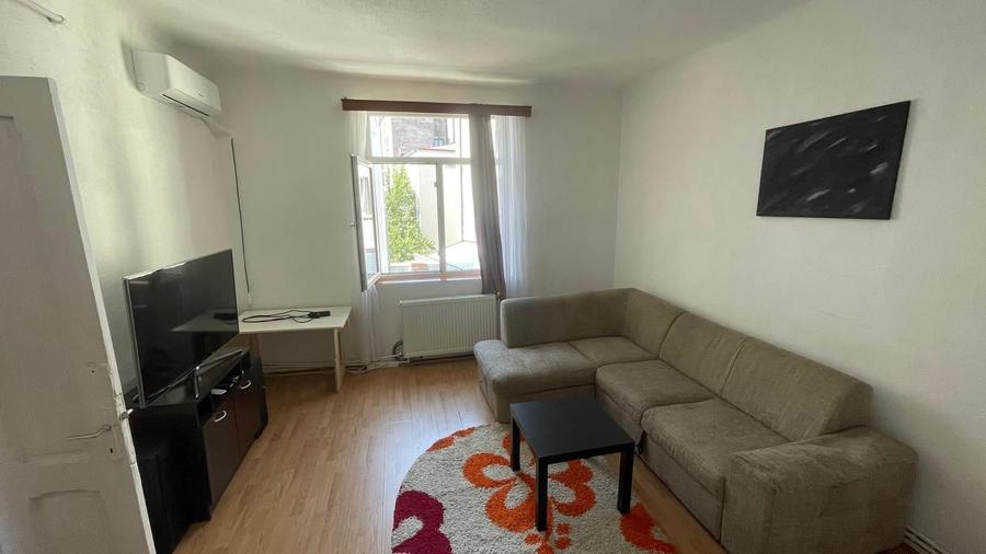 Apartament cu 2 camere semidecomandat în Panduri