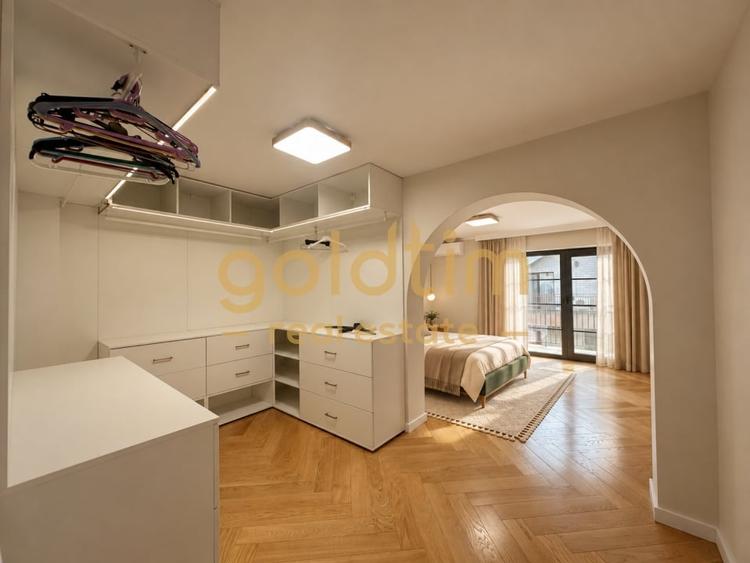 Duplex cu 4 camere cu Canalizare în Iancu Nicolae