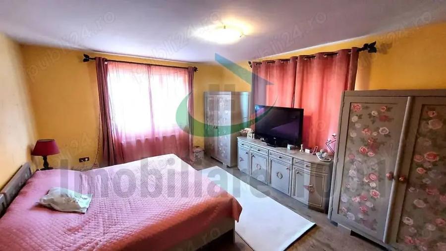 Casă cu 4 camere cu Teren 2431 Mp în Curtuiușu Mare