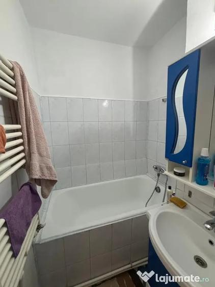 Garsonieră decomandată în Central