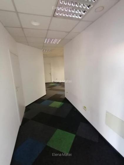 Birou, de 225 mp, în Universitate