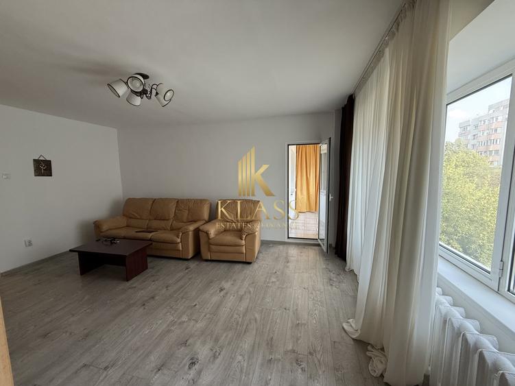 Apartament cu 3 camere decomandat, mobilat în Unirii