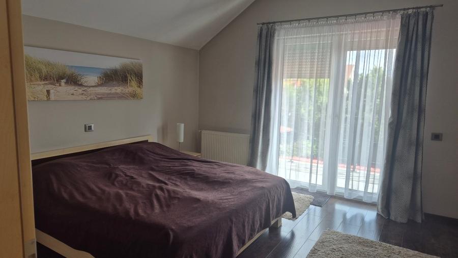 Casă individuală cu 5 camere cu Teren 595 Mp în Săcălaz