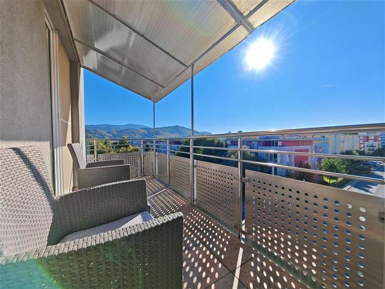 Apartament cu 2 camere decomandat, mobilat în Avantgarden