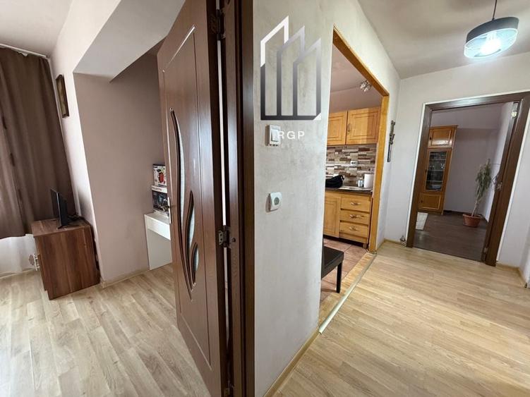 Apartament cu 2 camere decomandat în Lotus