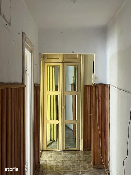 Apartament cu 3 camere decomandat în Decebal