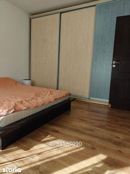Apartament cu 3 camere decomandat în Cug