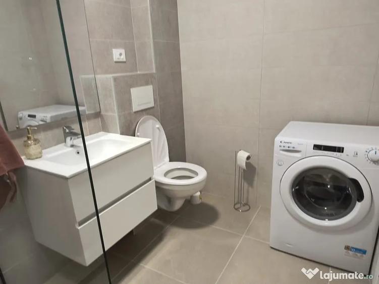 Apartament cu 2 camere decomandat în Cristian