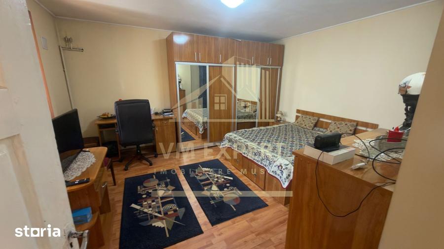 Casă cu 6 camere cu Teren 456 Mp în Ultracentral