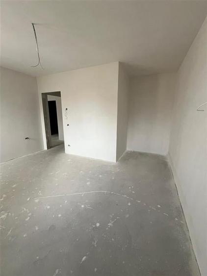 Apartament cu 3 camere, ultracentral, NOU, parter - 9