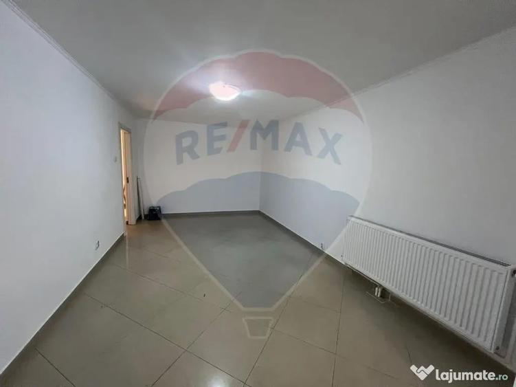 Spa?iu comercial zona pietii - 7