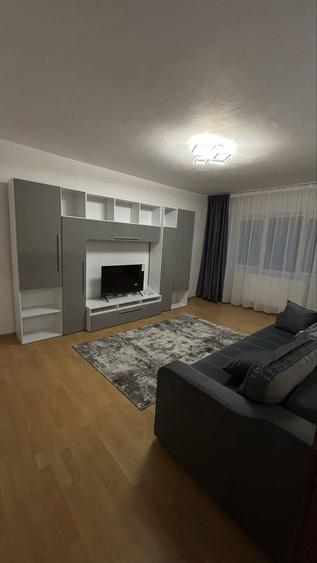 Inchiriez Apartament 2 camere decomandat icf - 1