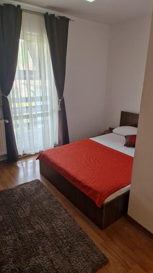 De Vanzare Pensiune-10 camere Voroneț - 8