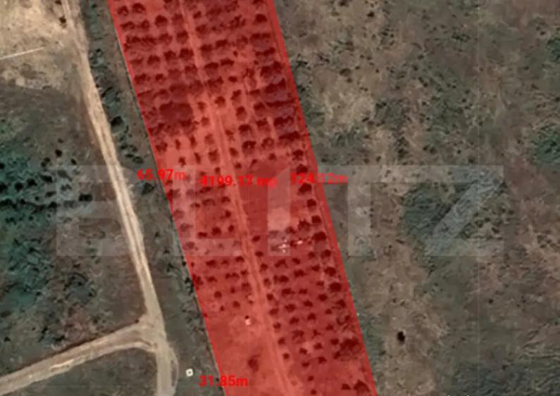 Teren intravilan - 4200 mp, parcelabil, construibil, cu liva - 1