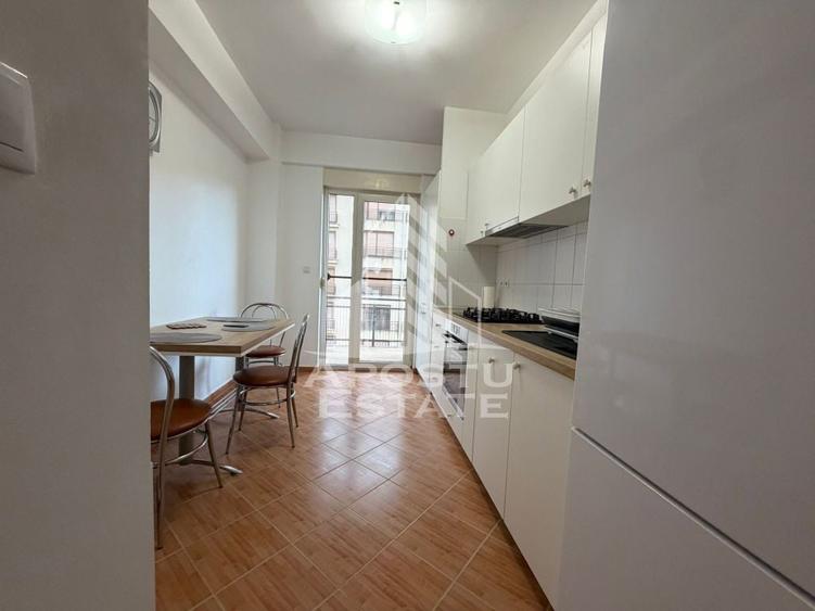 Apartament cu 3 camere decomandat zona Aradului - 7